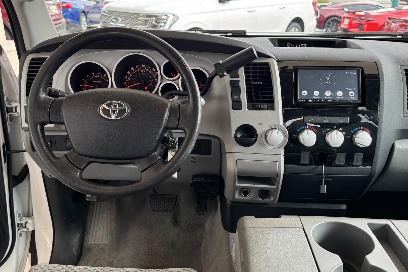 2008 White /Gray Toyota Tundra (5TFRT54148X) with an V8 4.7 Liter engine, Automatic transmission, located at 2304 W. Main St., Boise, ID, 83702, (208) 342-7777, 43.622105, -116.218658 - Great Looking Truck! Ready To Go! - Photo#10