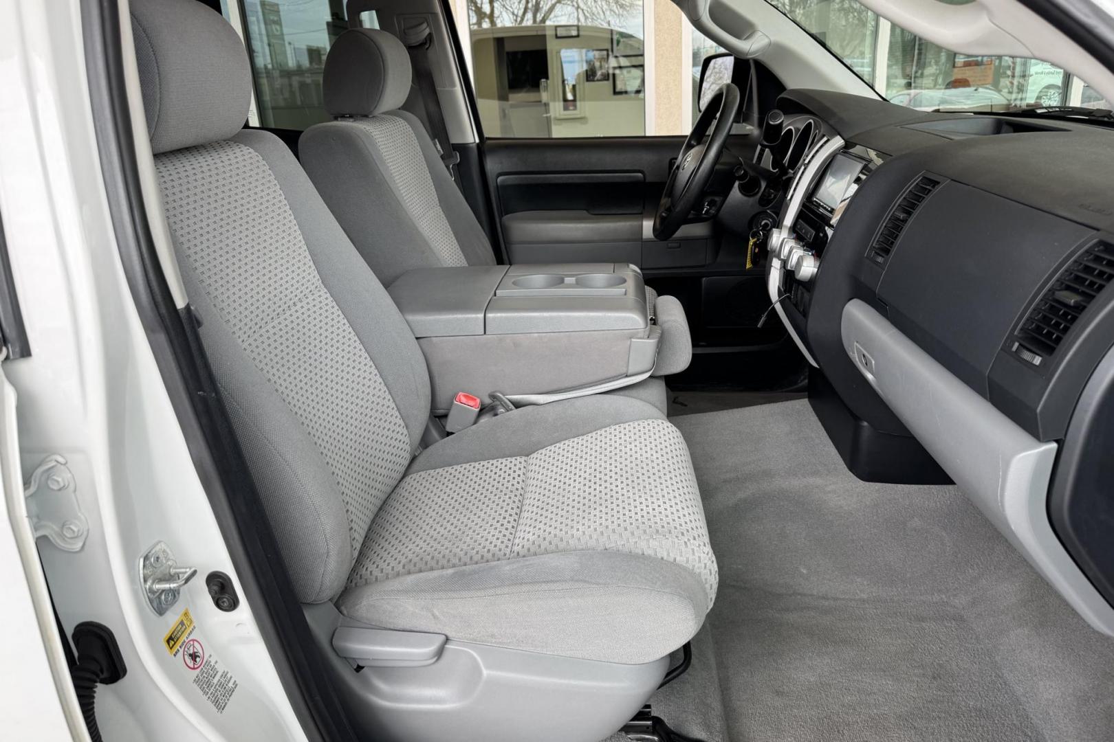 2008 White /Gray Toyota Tundra (5TFRT54148X) with an V8 4.7 Liter engine, Automatic transmission, located at 2304 W. Main St., Boise, ID, 83702, (208) 342-7777, 43.622105, -116.218658 - Great Looking Truck! Ready To Go! - Photo#13