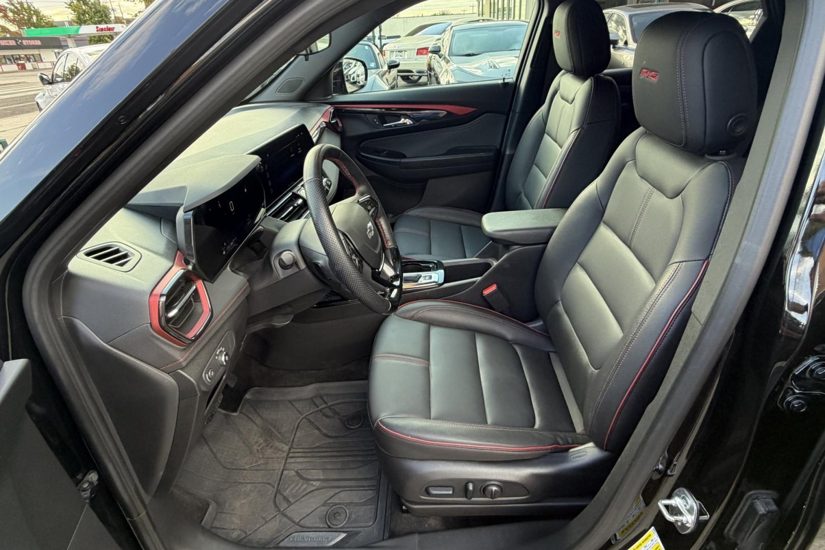 2024 Black /Black Chevrolet Trailblazer RS (KL79MUSL8RB) with an 3 Cyl 1.3 Liter Turbo engine, Automatic 9 Speed transmission, located at 2304 W. Main St., Boise, ID, 83702, (208) 342-7777, 43.622105, -116.218658 - Remaining Factory Warranty! Drives Fantastic! Great Fuel Economy Too!- Photo#8