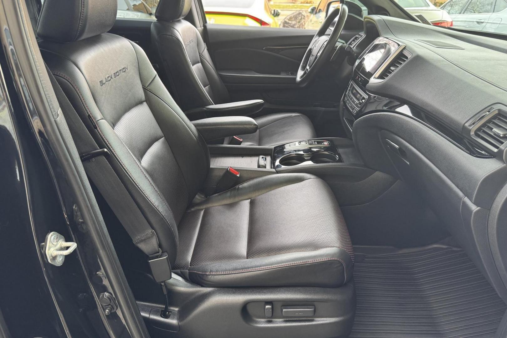 2020 Black /Black Honda Ridgeline Black Edition (5N1AZ2DSXLN) with an V6 3.5 Liter engine, Automatic 9 Speed transmission, located at 2304 W. Main St., Boise, ID, 83702, (208) 342-7777, 43.622105, -116.218658 - New Tires! Very Functional Truck! - Photo#18