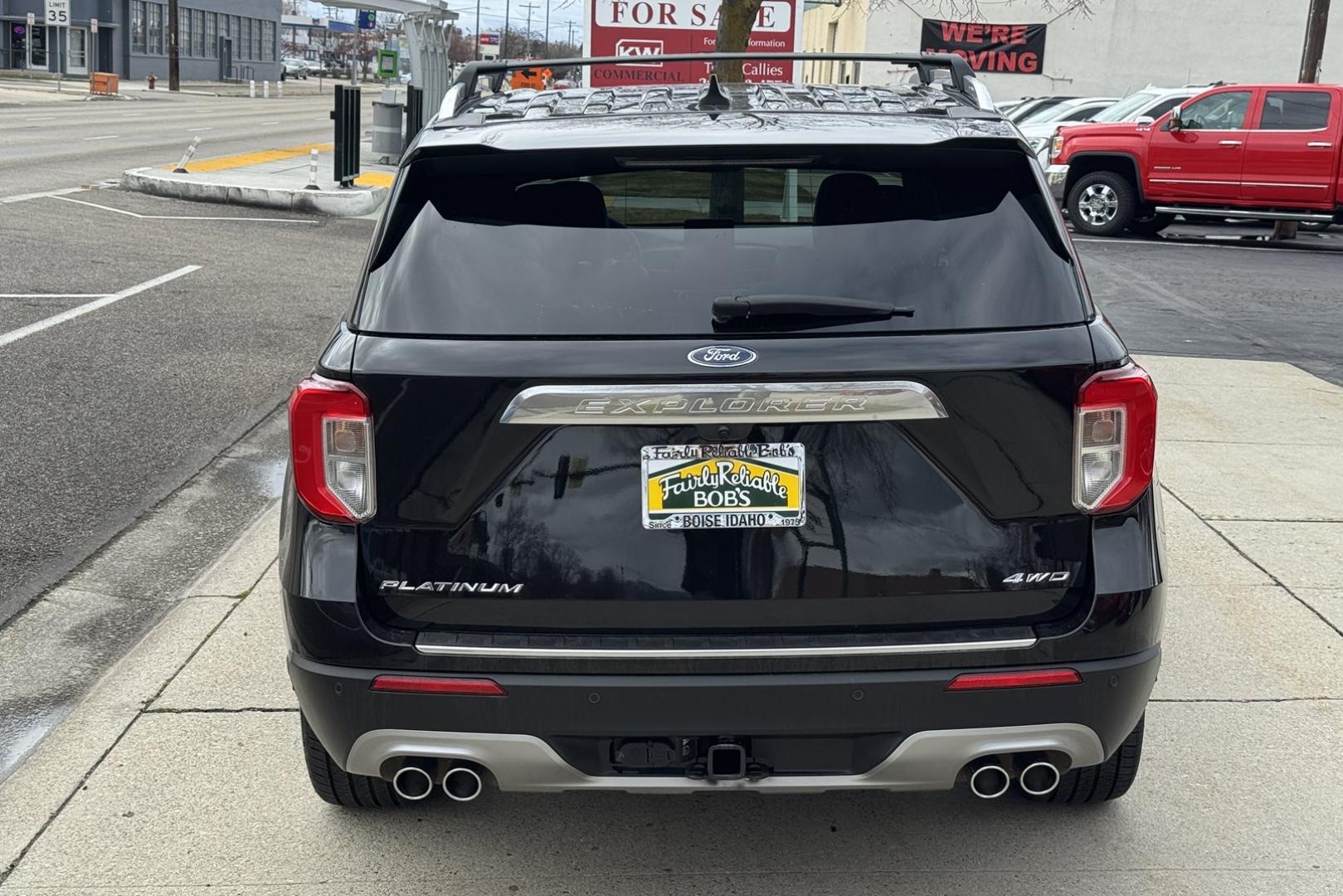 2021 Agate Black Metallic /Ebony Leather Ford Explorer Platinum (1FM5K8HC6MG) with an V6 3.0 Liter Twin Turbo engine, Automatic 10 Speed transmission, located at 2304 W. Main St., Boise, ID, 83702, (208) 342-7777, 43.622105, -116.218658 - New Tires! Loaded With Safety, Comfort And Luxury! - Photo#2