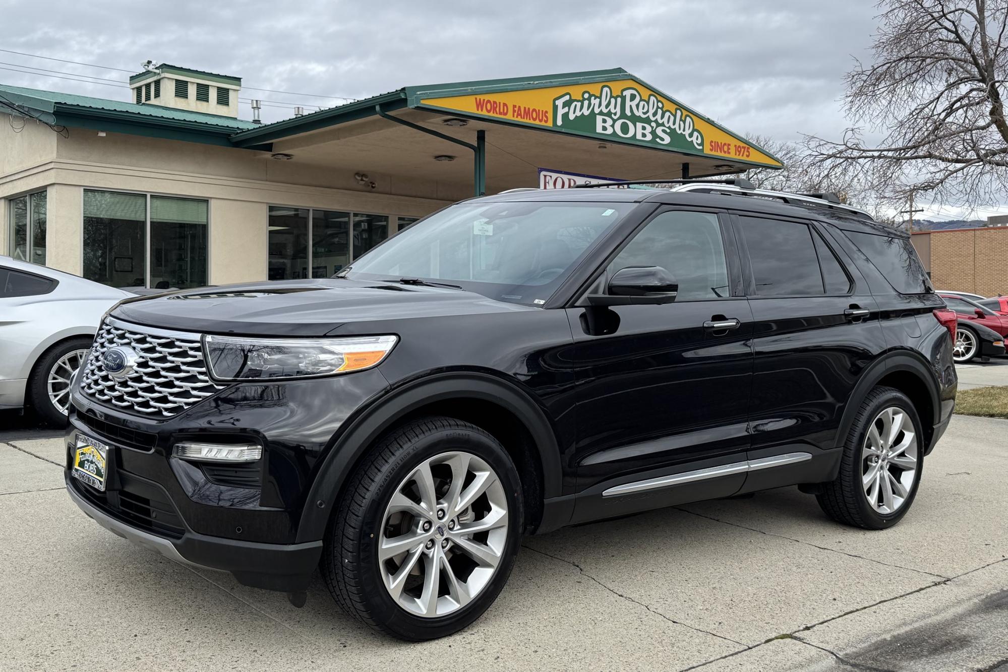photo of 2021 Ford Explorer Platinum 4x4