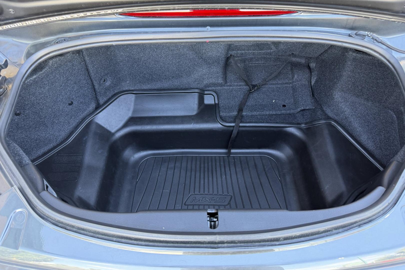 2022 Gray /Black Mazda Miata MX-5 Club (JM1NDAC73N0) with an 4 Cyl 2.0 Liter engine, 6 Speed transmission, located at 2304 W. Main St., Boise, ID, 83702, (208) 342-7777, 43.622105, -116.218658 - A Blast To Drive!- Photo#15