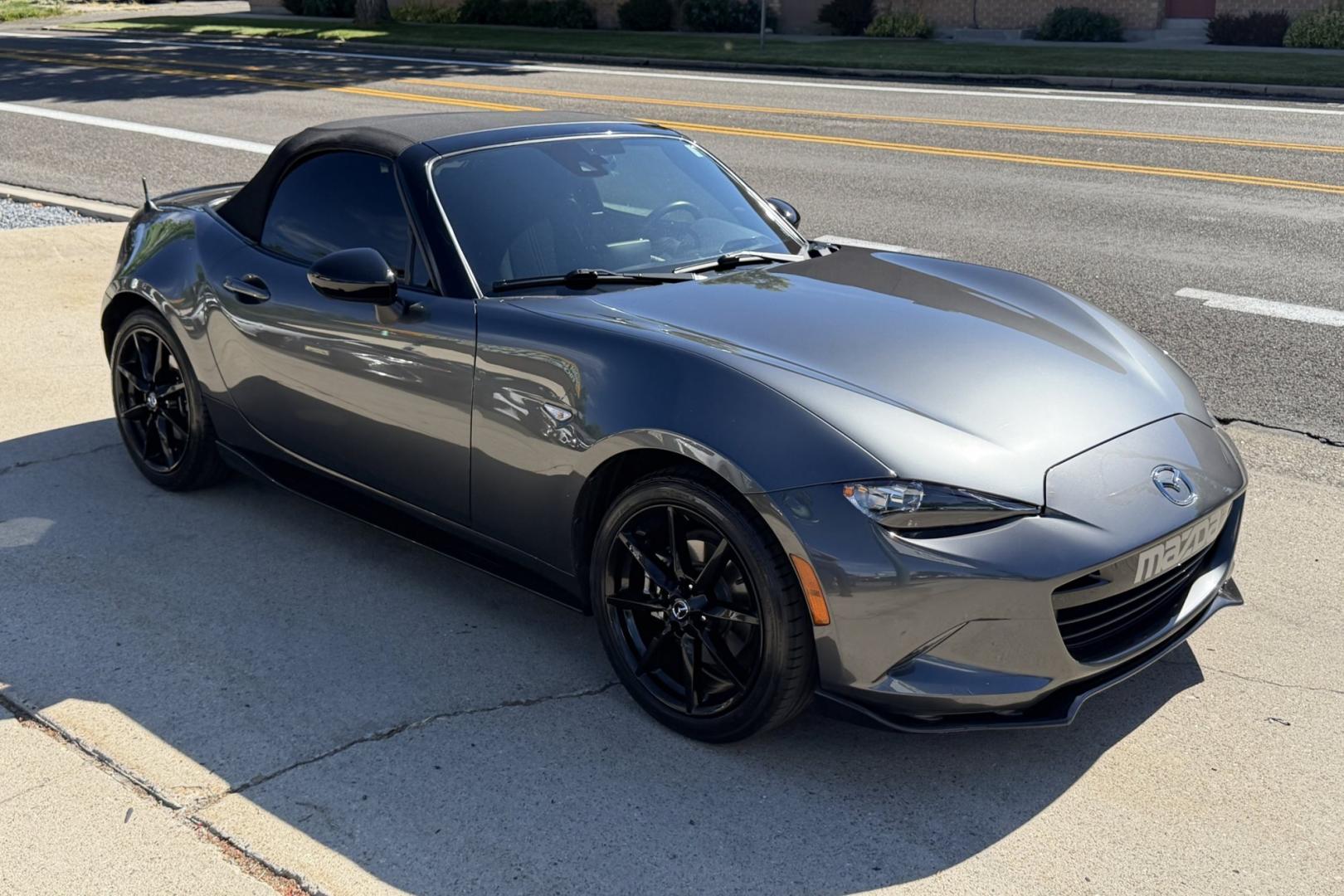 2022 Gray /Black Mazda Miata MX-5 Club (JM1NDAC73N0) with an 4 Cyl 2.0 Liter engine, 6 Speed transmission, located at 2304 W. Main St., Boise, ID, 83702, (208) 342-7777, 43.622105, -116.218658 - A Blast To Drive!- Photo#19