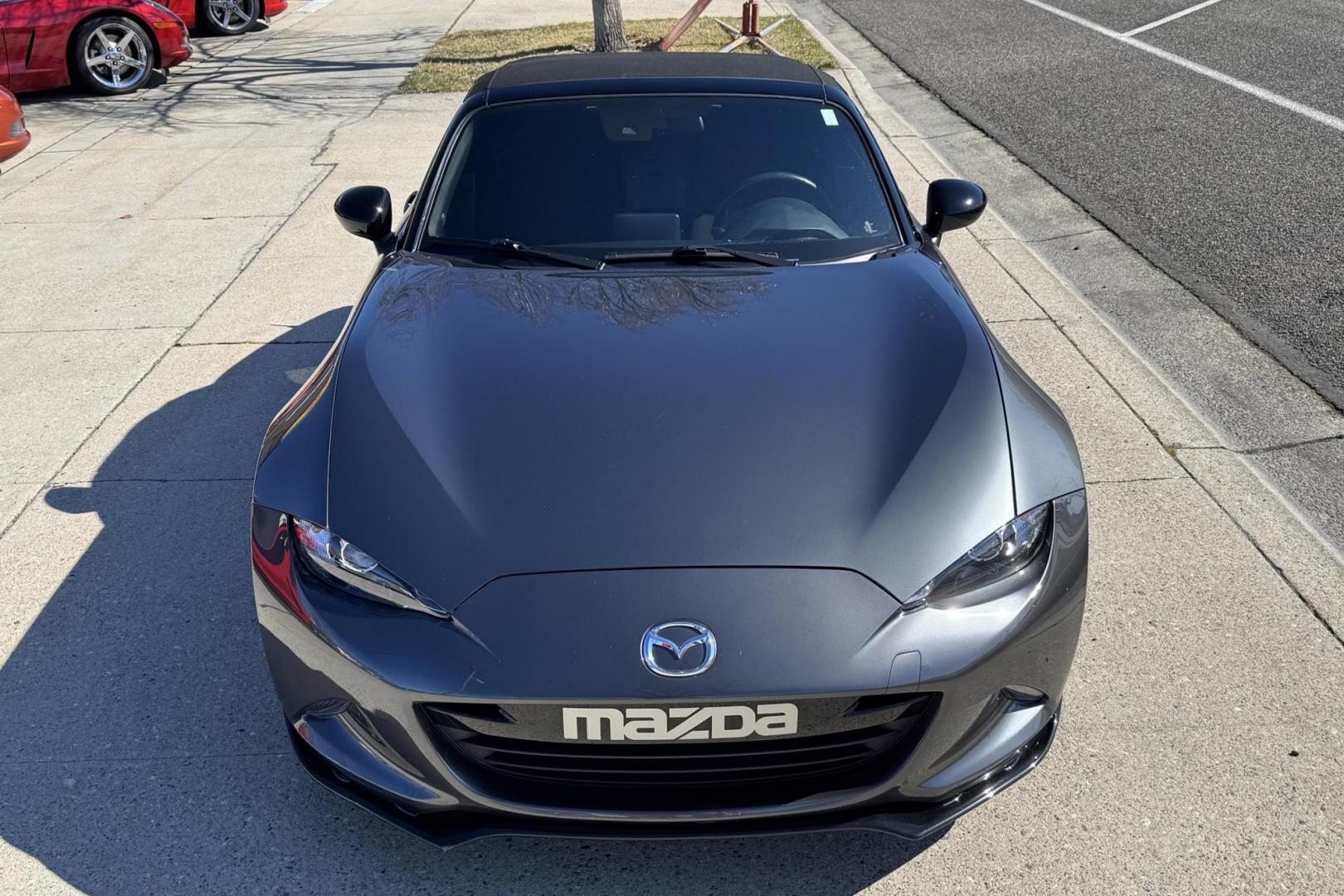 2022 Gray /Black Mazda Miata MX-5 Club (JM1NDAC73N0) with an 4 Cyl 2.0 Liter engine, 6 Speed transmission, located at 2304 W. Main St., Boise, ID, 83702, (208) 342-7777, 43.622105, -116.218658 - A Blast To Drive! - Photo#19
