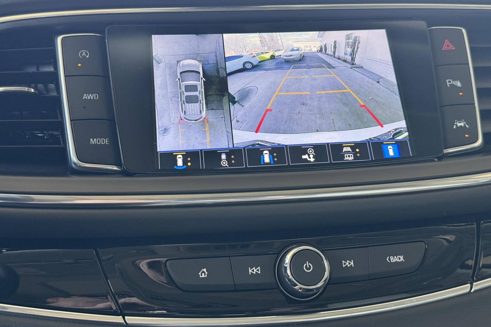 2022 White Frost Tintcoat /Chestnut/Ebony Buick Enclave Avenir (5GAEVCKW7NJ) with an V6 3.6 Liter engine, Automatic 9 Speed transmission, located at 2304 W. Main St., Boise, ID, 83702, (208) 342-7777, 43.622105, -116.218658 - Highly Optioned With Safety, Comfort And Power! - Photo#8