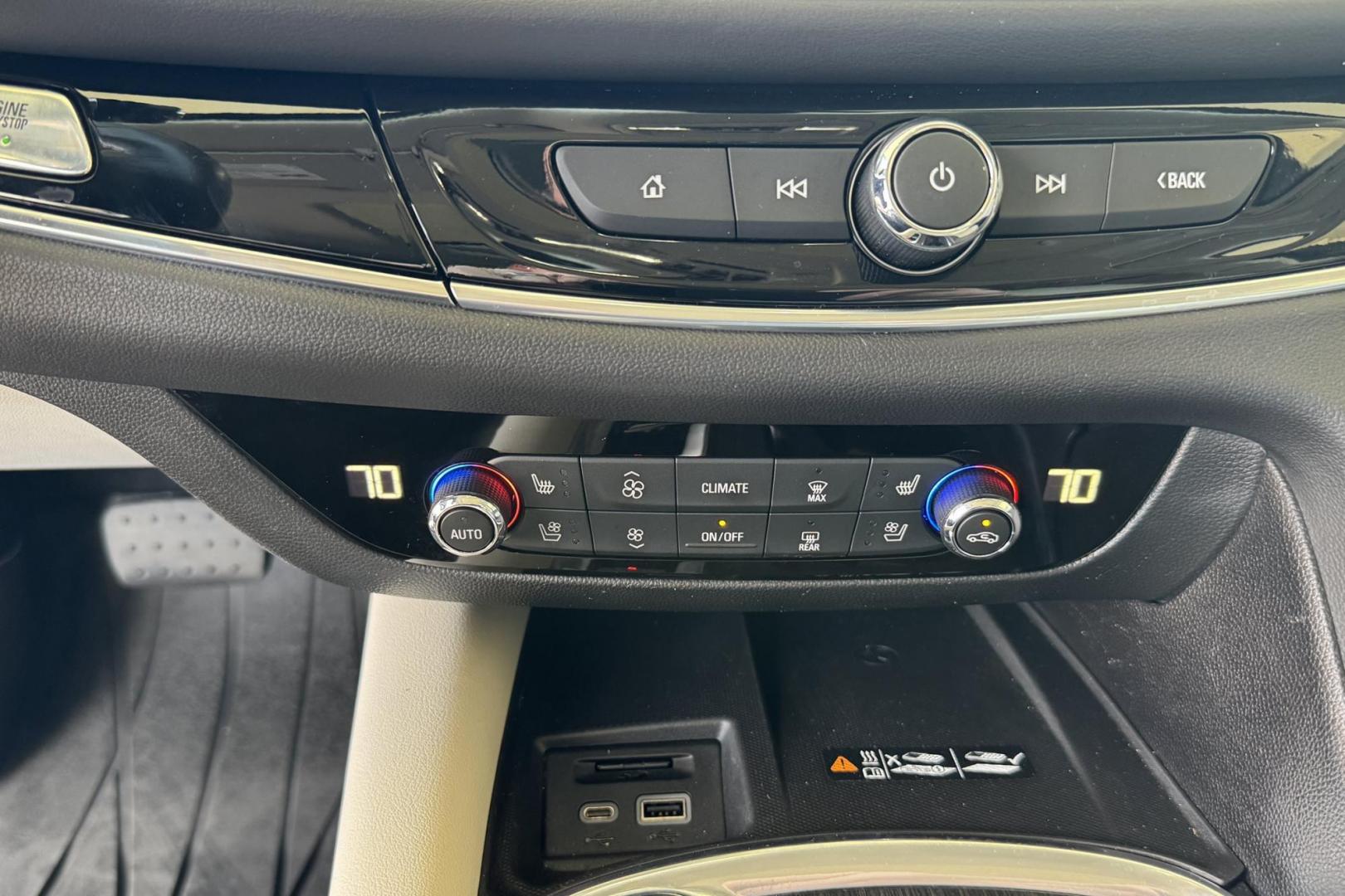 2022 White Frost Tintcoat /Chestnut/Ebony Buick Enclave Avenir (5GAEVCKW7NJ) with an V6 3.6 Liter engine, Automatic 9 Speed transmission, located at 2304 W. Main St., Boise, ID, 83702, (208) 342-7777, 43.622105, -116.218658 - Highly Optioned With Safety, Comfort And Power! - Photo#19