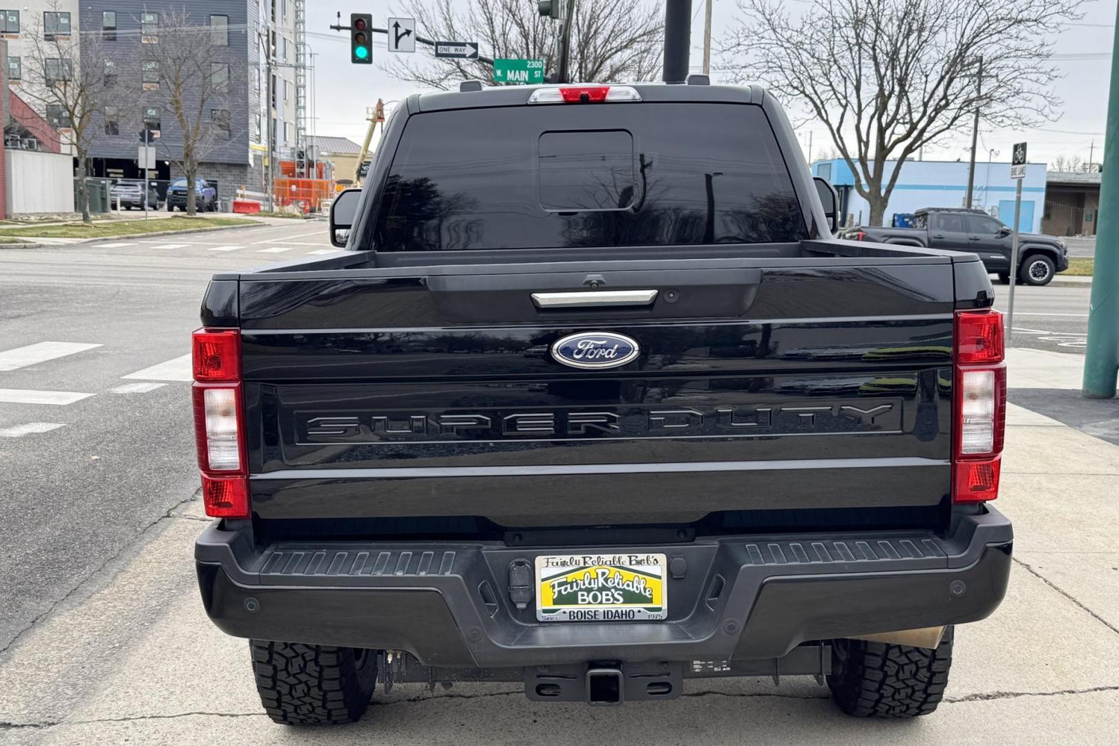 2022 Agate Black /Baja Leather Ford F-250 Lariat FX-4 (1FT8W2BT0NE) with an V8 6.7 Liter Turbo Diesel engine, Automatic 10 Speed transmission, located at 2304 W. Main St., Boise, ID, 83702, (208) 342-7777, 43.622105, -116.218658 - Stunning Diesel Ford With New Tires, Power Running Boards And Attitude! - Photo#1