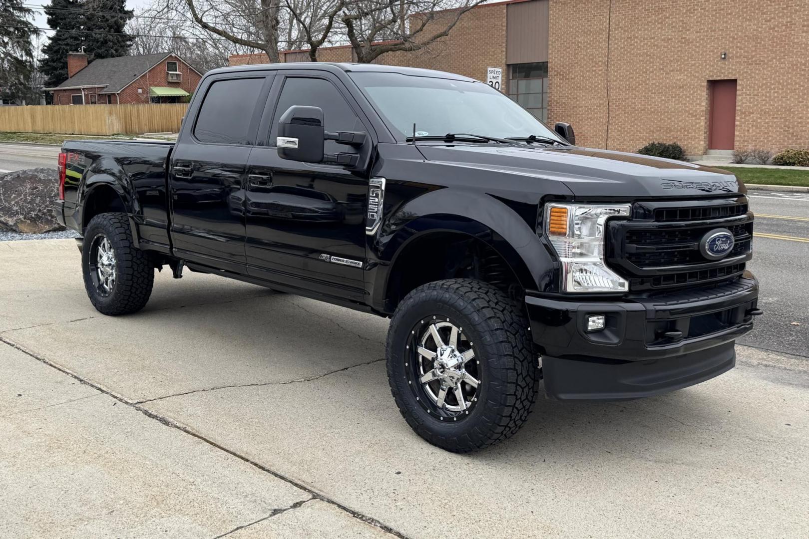 2022 Agate Black /Baja Leather Ford F-250 Lariat FX-4 (1FT8W2BT0NE) with an V8 6.7 Liter Turbo Diesel engine, Automatic 10 Speed transmission, located at 2304 W. Main St., Boise, ID, 83702, (208) 342-7777, 43.622105, -116.218658 - Stunning Diesel Ford With New Tires, Power Running Boards And Attitude! - Photo#3