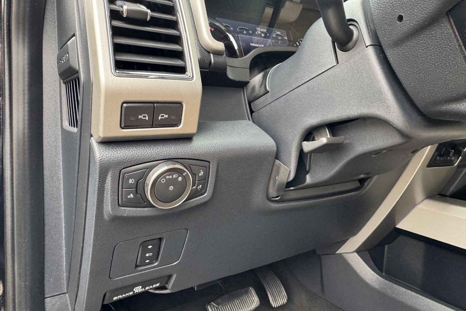 2022 Agate Black /Baja Leather Ford F-250 Lariat FX-4 (1FT8W2BT0NE) with an V8 6.7 Liter Turbo Diesel engine, Automatic 10 Speed transmission, located at 2304 W. Main St., Boise, ID, 83702, (208) 342-7777, 43.622105, -116.218658 - Stunning Diesel Ford With New Tires, Power Running Boards And Attitude! - Photo#11