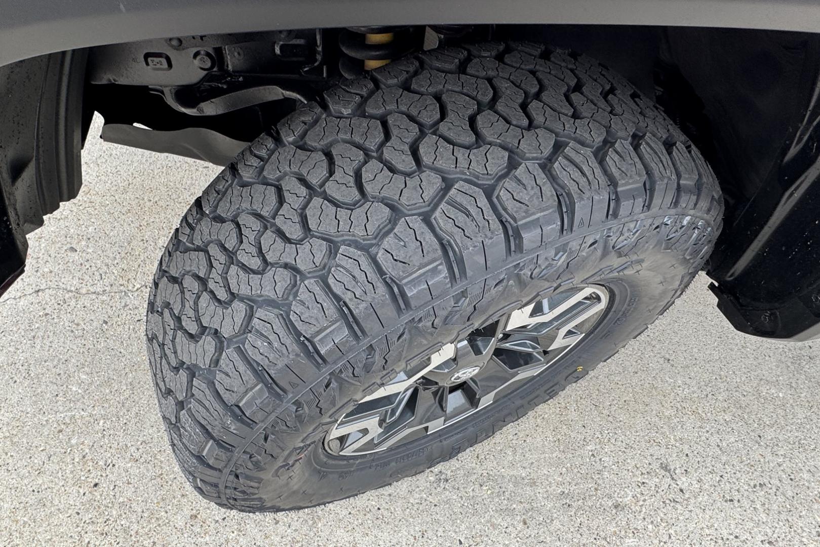 2018 Barcelona Red Metallic /Gray Toyota Tacoma TRD Off Road (3TMCZ5AN8JM) with an V6 3.5 Liter engine, Automatic transmission, located at 2304 W. Main St., Boise, ID, 83702, (208) 342-7777, 43.622105, -116.218658 - Low Mileage, New Tires, Beautiful Tacoma! - Photo#14