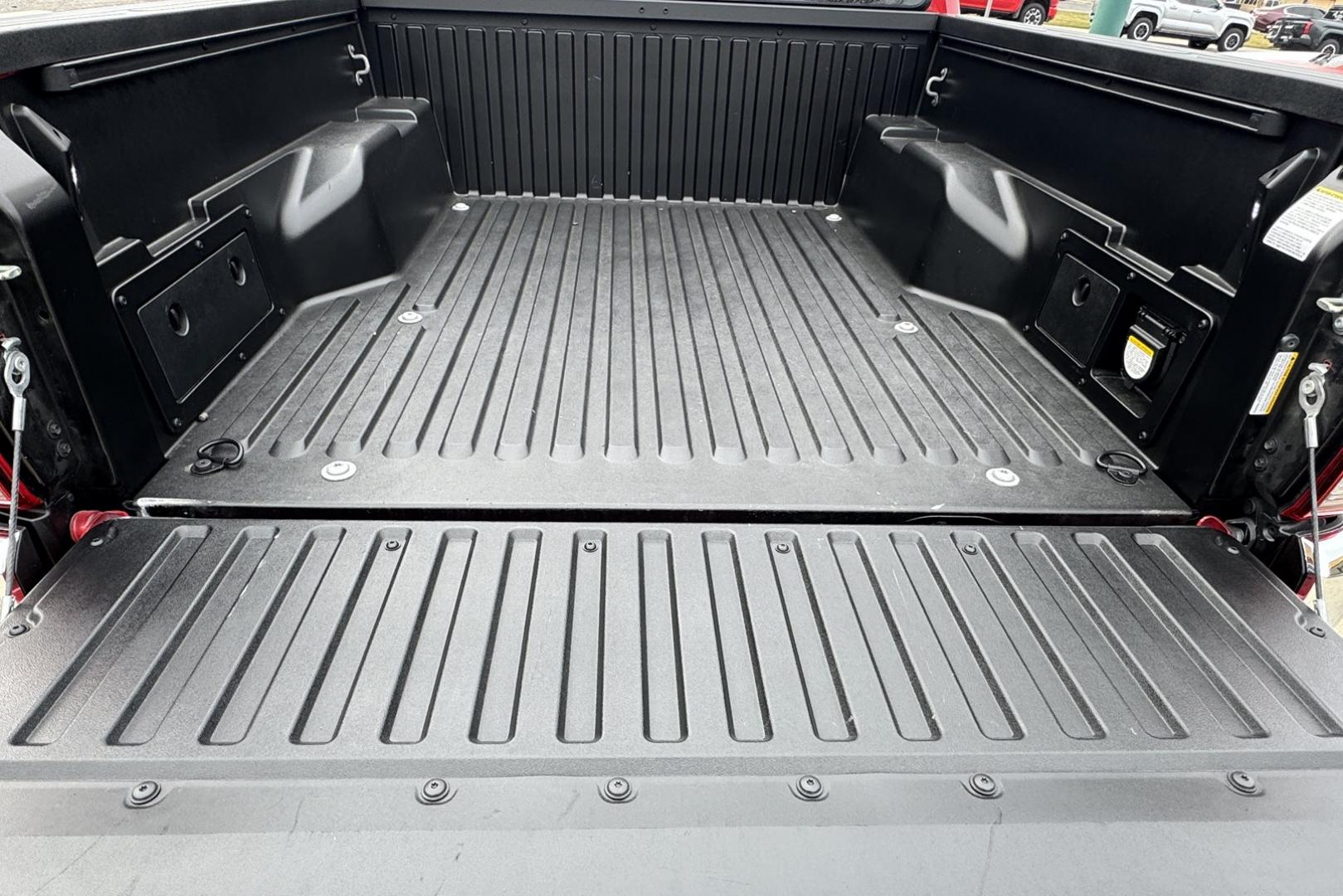 2018 Barcelona Red Metallic /Gray Toyota Tacoma TRD Off Road (3TMCZ5AN8JM) with an V6 3.5 Liter engine, Automatic transmission, located at 2304 W. Main St., Boise, ID, 83702, (208) 342-7777, 43.622105, -116.218658 - Low Mileage, New Tires, Beautiful Tacoma! - Photo#16