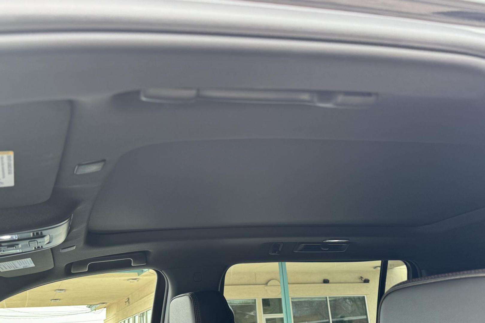 2024 Black /Black Chevrolet Suburban RST (1GNSKEKT8RR) with an 6 Cyl 3.0 Liter Turbo Diesel engine, Automatic 10 Speed transmission, located at 2304 W. Main St., Boise, ID, 83702, (208) 342-7777, 43.622105, -116.218658 - Photo#5