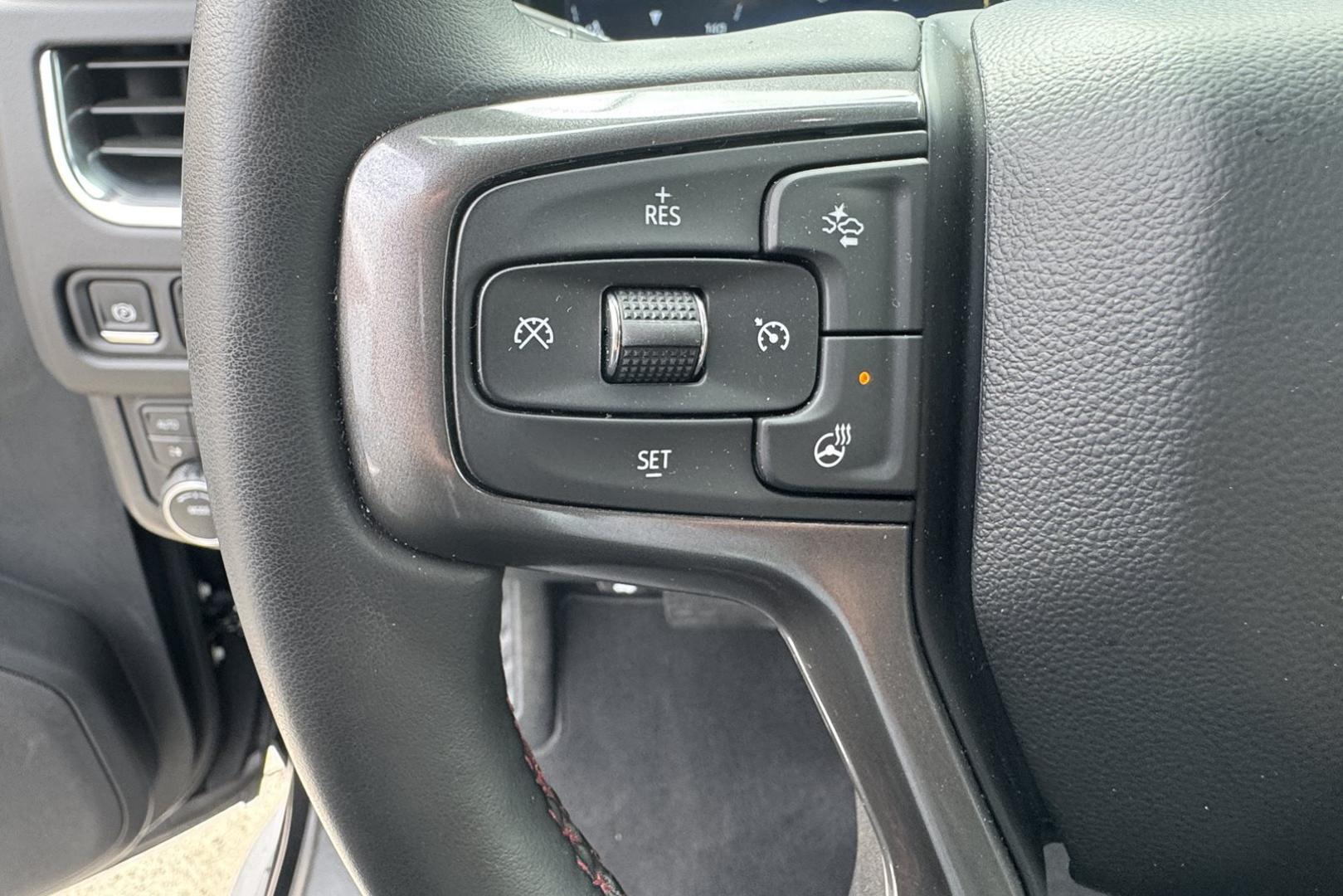 2024 Black /Black Chevrolet Suburban RST (1GNSKEKT8RR) with an 6 Cyl 3.0 Liter Turbo Diesel engine, Automatic 10 Speed transmission, located at 2304 W. Main St., Boise, ID, 83702, (208) 342-7777, 43.622105, -116.218658 - Photo#17