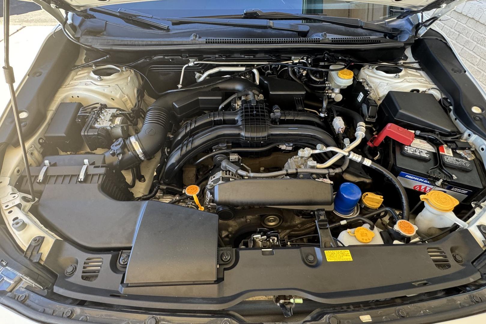 2018 White /Gray Subaru Crosstrek Premium (JF2GTABCXJG) with an H4 2.0 Liter engine, 6 Speed Manual transmission, located at 2304 W. Main St., Boise, ID, 83702, (208) 342-7777, 43.622105, -116.218658 - Hard To Find Manual Crosstrek! Ready To Go! - Photo#12
