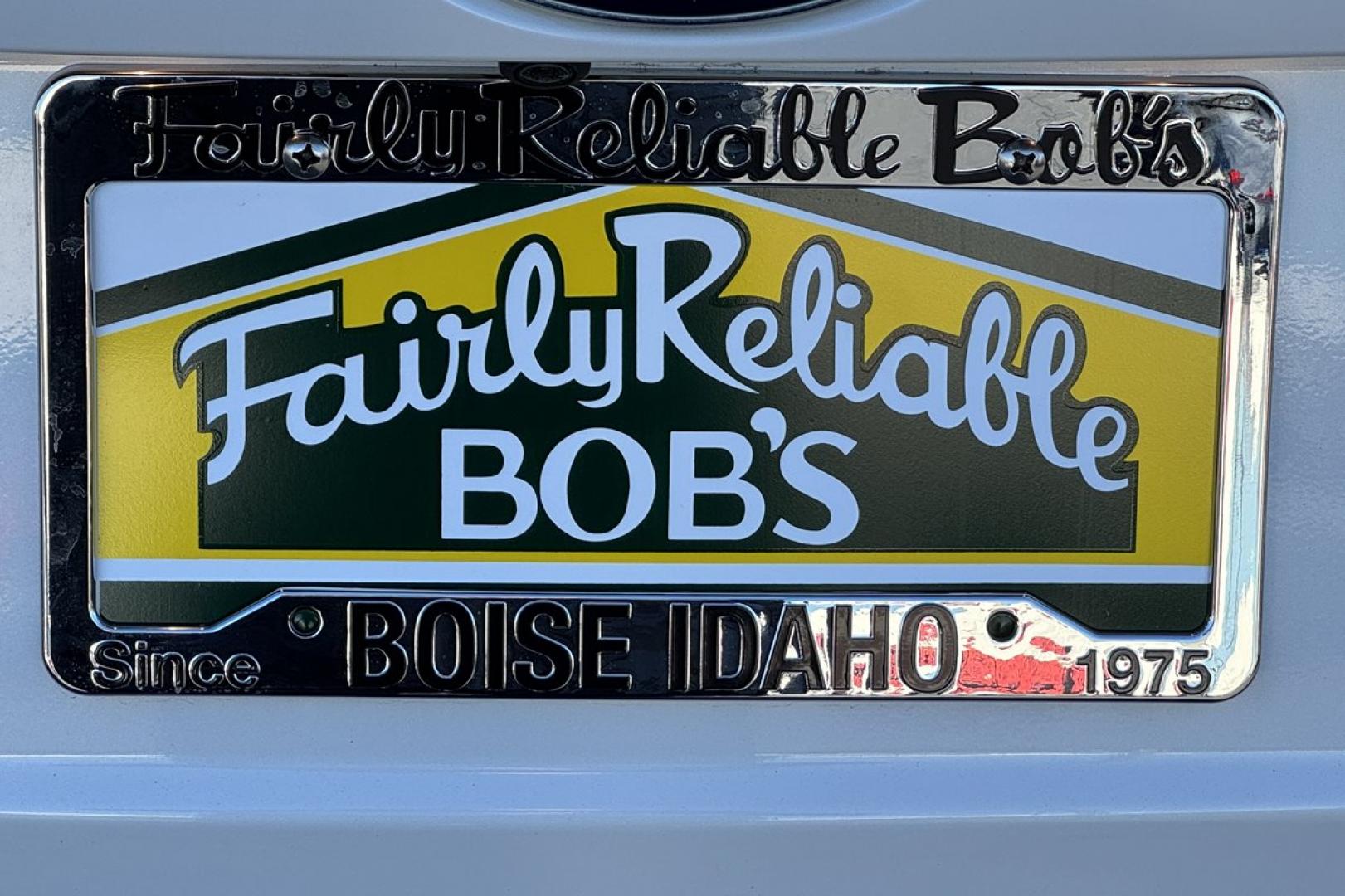 2018 White /Gray Subaru Crosstrek Premium (JF2GTABCXJG) with an H4 2.0 Liter engine, 6 Speed Manual transmission, located at 2304 W. Main St., Boise, ID, 83702, (208) 342-7777, 43.622105, -116.218658 - Hard To Find Manual Crosstrek! Ready To Go! - Photo#19