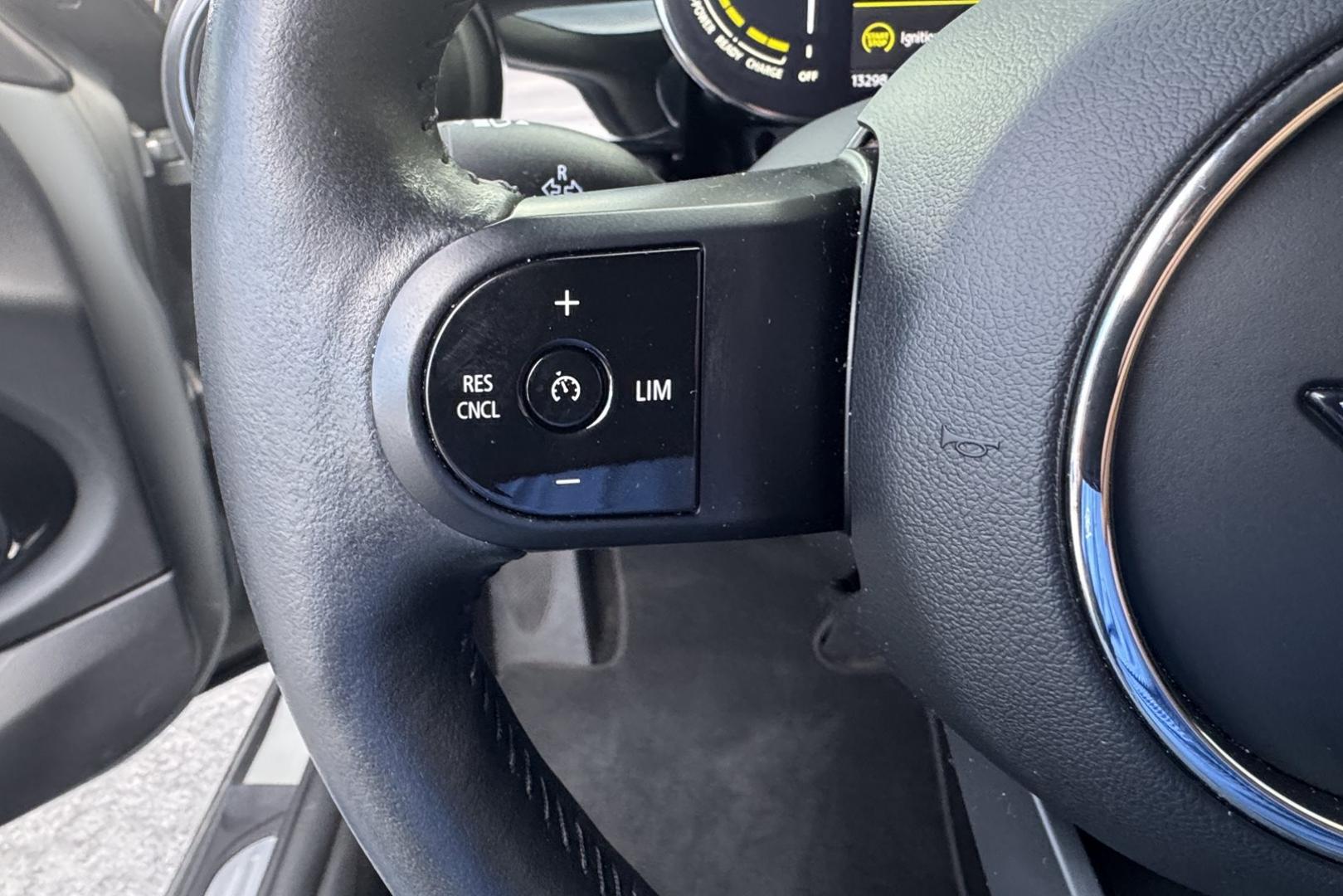 2022 Moonwalk Grey /Black MINI Cooper SE EV (WMW13DJ02N2) with an 32.6 kWh engine, Automatic transmission, located at 2304 W. Main St., Boise, ID, 83702, (208) 342-7777, 43.622105, -116.218658 - All Electric! A Blast To Drive! - Photo#7