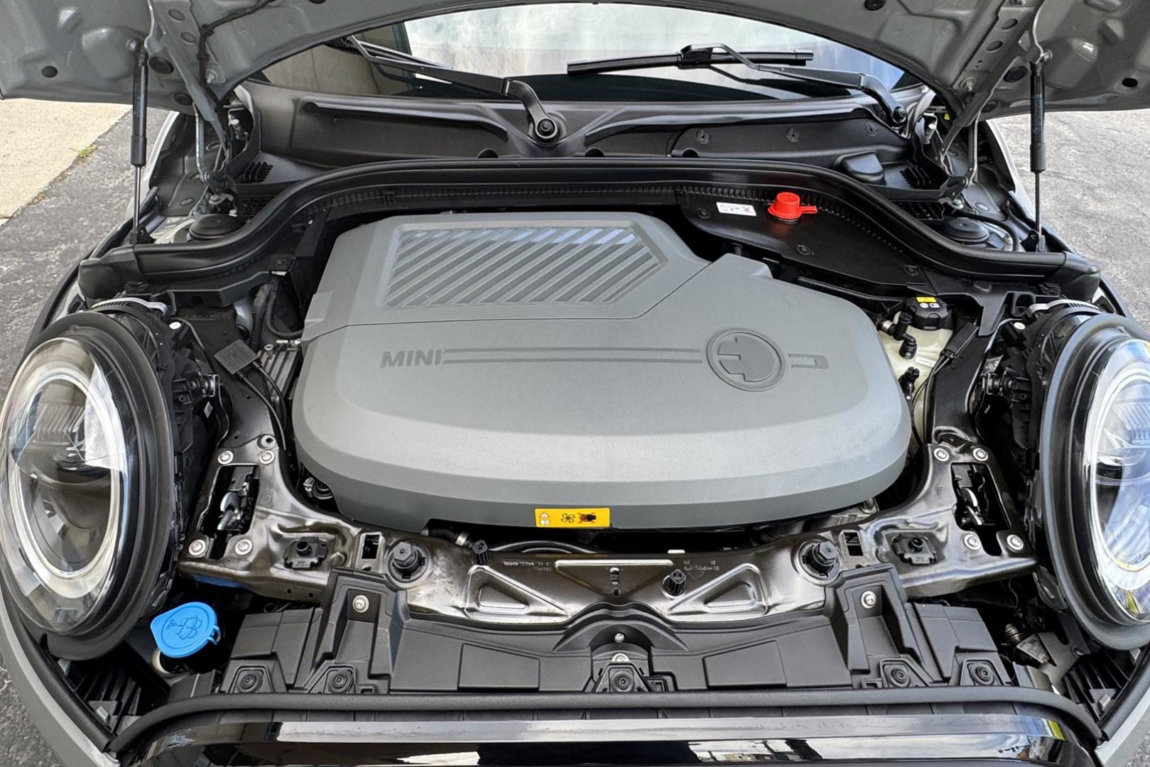 2022 Moonwalk Grey /Black MINI Cooper SE EV (WMW13DJ02N2) with an 32.6 kWh engine, Automatic transmission, located at 2304 W. Main St., Boise, ID, 83702, (208) 342-7777, 43.622105, -116.218658 - All Electric! A Blast To Drive! - Photo#11