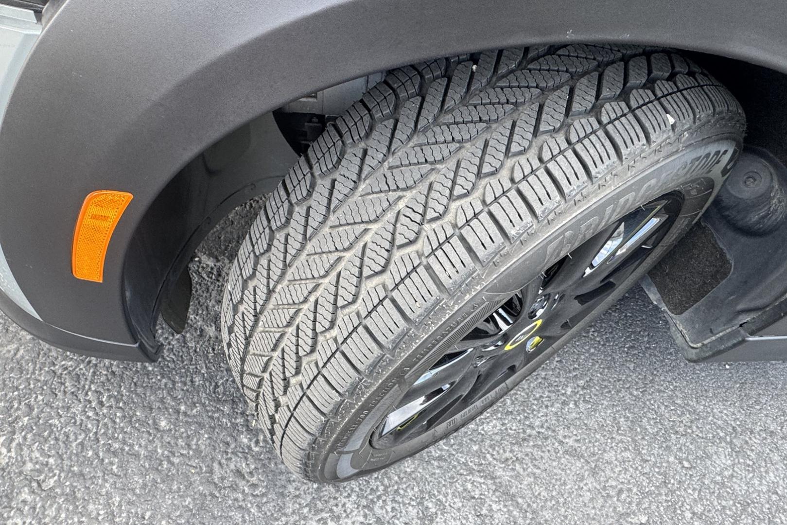 2022 Moonwalk Grey /Black MINI Cooper SE EV (WMW13DJ02N2) with an 32.6 kWh engine, Automatic transmission, located at 2304 W. Main St., Boise, ID, 83702, (208) 342-7777, 43.622105, -116.218658 - All Electric! A Blast To Drive! - Photo#12