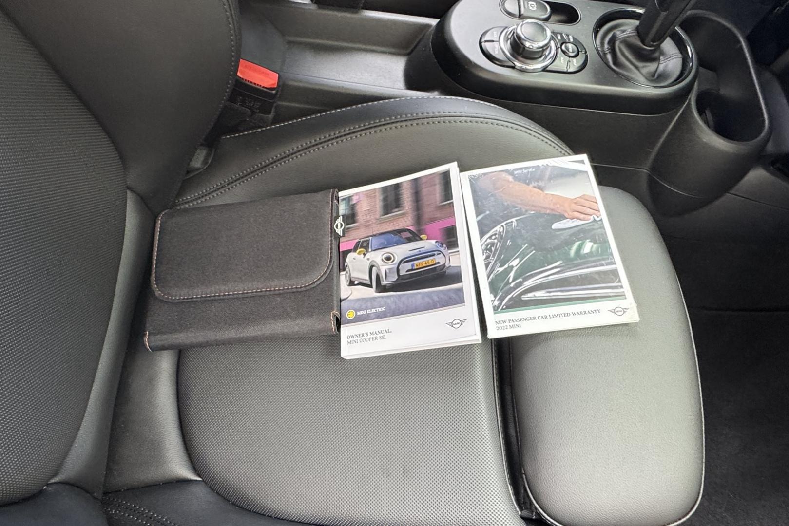 2022 Moonwalk Grey /Black MINI Cooper SE EV (WMW13DJ02N2) with an 32.6 kWh engine, Automatic transmission, located at 2304 W. Main St., Boise, ID, 83702, (208) 342-7777, 43.622105, -116.218658 - All Electric! A Blast To Drive! - Photo#15