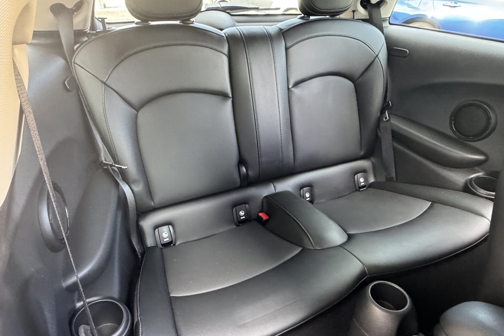 2022 Moonwalk Grey /Black MINI Cooper SE EV (WMW13DJ02N2) with an 32.6 kWh engine, Automatic transmission, located at 2304 W. Main St., Boise, ID, 83702, (208) 342-7777, 43.622105, -116.218658 - All Electric! A Blast To Drive! - Photo#16