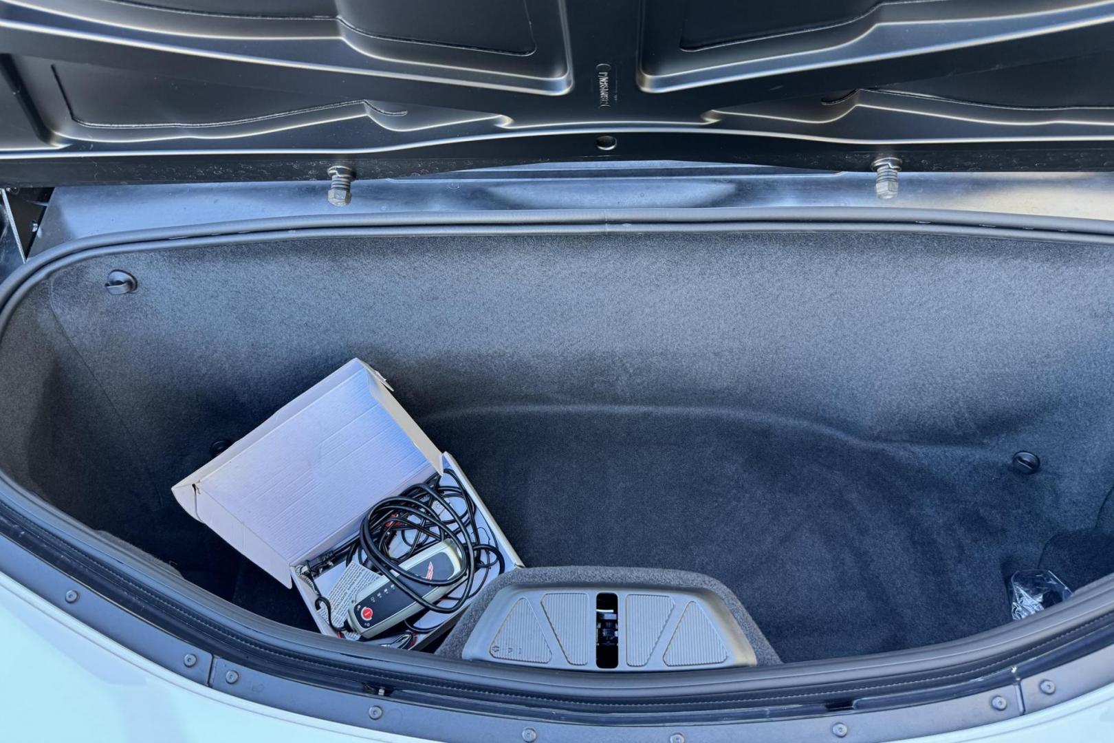 2024 Arctic White /Jet Black Chevrolet Corvette Stingray Convertible 3LZ (1G1YF3D34R5) with an V8 5.5 Liter engine, Automatic 8 Speed transmission, located at 2304 W. Main St., Boise, ID, 83702, (208) 342-7777, 43.622105, -116.218658 - Stunning Z/06 3LZ Corvette Stingray Convertible! - Photo#17