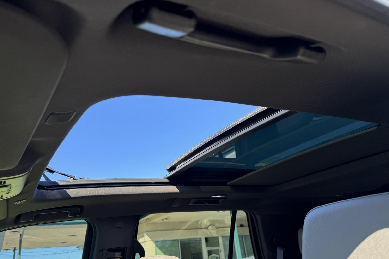 2022 Black /Jet Black Chevrolet Tahoe LT (1GNSKNKT6NR) with an 6 Cyl 3.0 Liter Turbo Diesel engine, Automatic 10 Speed transmission, located at 2304 W. Main St., Boise, ID, 83702, (208) 342-7777, 43.622105, -116.218658 - One Owner Idaho Tahoe! - Photo#5