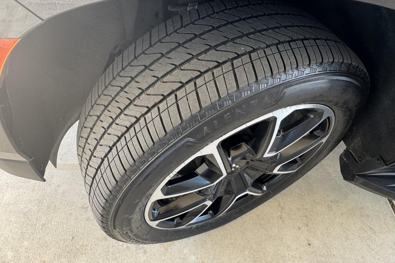 2022 Black /Jet Black Chevrolet Tahoe LT (1GNSKNKT6NR) with an 6 Cyl 3.0 Liter Turbo Diesel engine, Automatic 10 Speed transmission, located at 2304 W. Main St., Boise, ID, 83702, (208) 342-7777, 43.622105, -116.218658 - One Owner Idaho Tahoe! - Photo#14