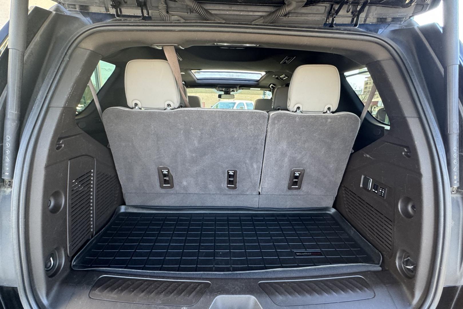 2022 Black /Jet Black Chevrolet Tahoe LT (1GNSKNKT6NR) with an 6 Cyl 3.0 Liter Turbo Diesel engine, Automatic 10 Speed transmission, located at 2304 W. Main St., Boise, ID, 83702, (208) 342-7777, 43.622105, -116.218658 - One Owner Idaho Tahoe! - Photo#18