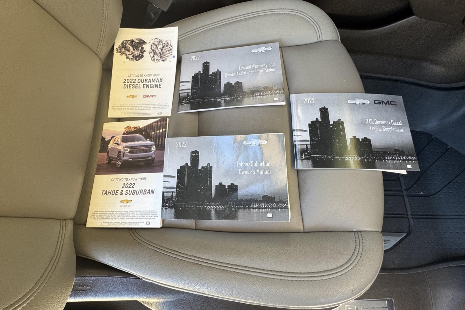 2022 Black /Jet Black Chevrolet Tahoe LT (1GNSKNKT6NR) with an 6 Cyl 3.0 Liter Turbo Diesel engine, Automatic 10 Speed transmission, located at 2304 W. Main St., Boise, ID, 83702, (208) 342-7777, 43.622105, -116.218658 - One Owner Idaho Tahoe! - Photo#19