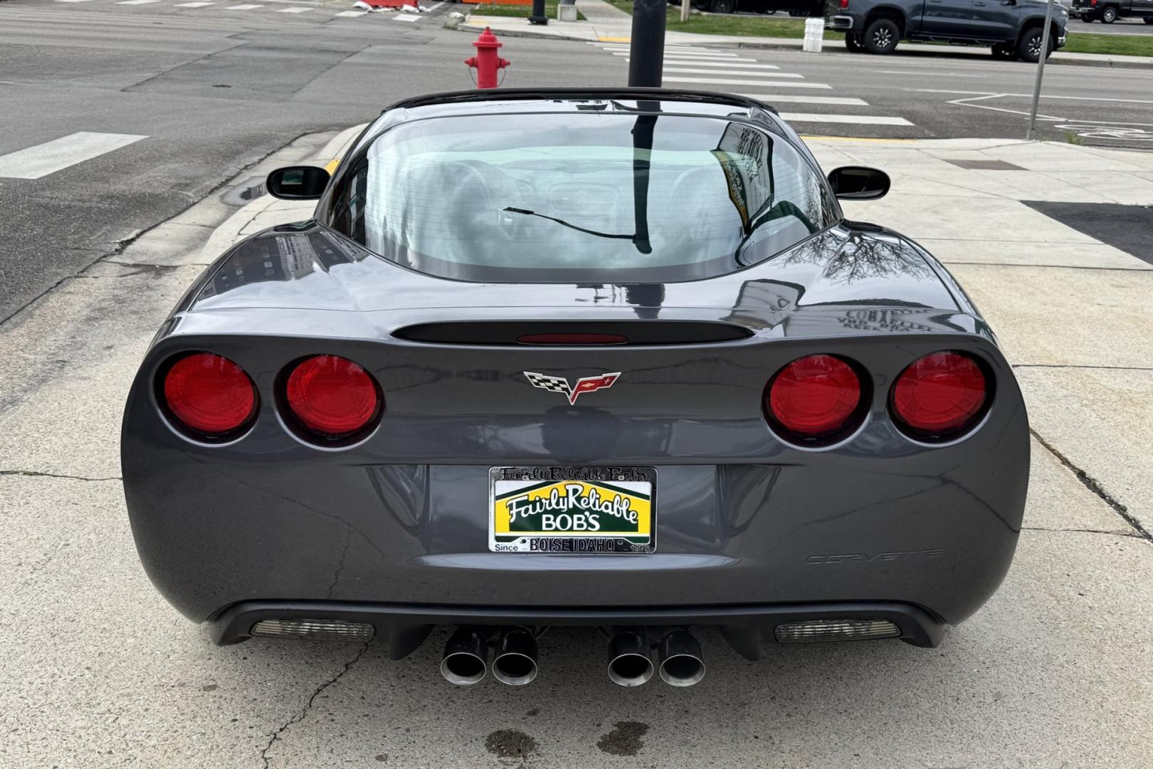 2011 Cyber Gray Metallic /Black Chevrolet Corvette 3LT (1G1YW2DW0B5) with an V8 6.2 Liter engine, Automatic 6 Speed transmission, located at 2304 W. Main St., Boise, ID, 83702, (208) 342-7777, 43.622105, -116.218658 - Stunning 3LT G/S With New Tires And Low Miles! - Photo#2