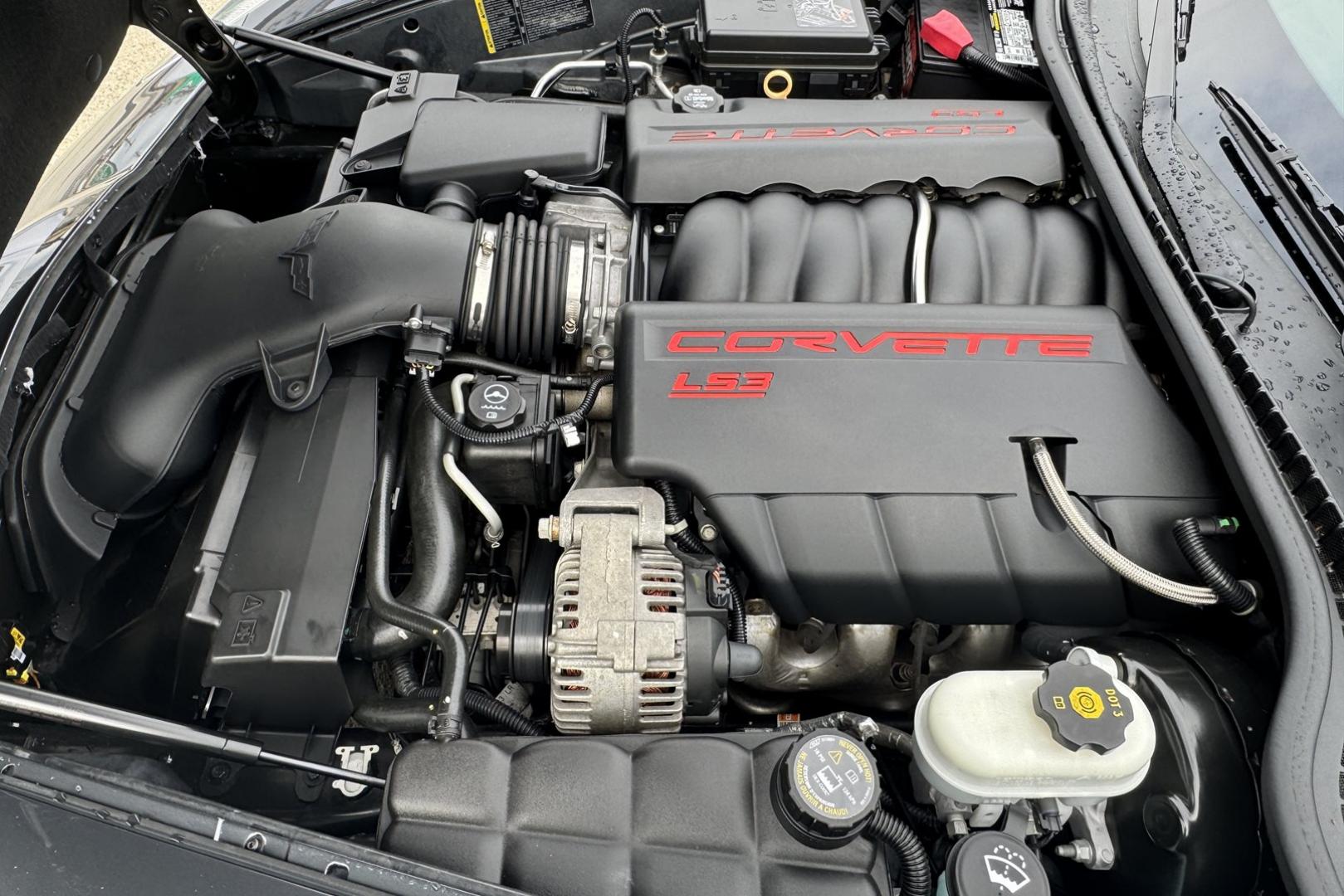 2011 Cyber Gray Metallic /Black Chevrolet Corvette 3LT (1G1YW2DW0B5) with an V8 6.2 Liter engine, Automatic 6 Speed transmission, located at 2304 W. Main St., Boise, ID, 83702, (208) 342-7777, 43.622105, -116.218658 - Stunning 3LT G/S With New Tires And Low Miles! - Photo#10