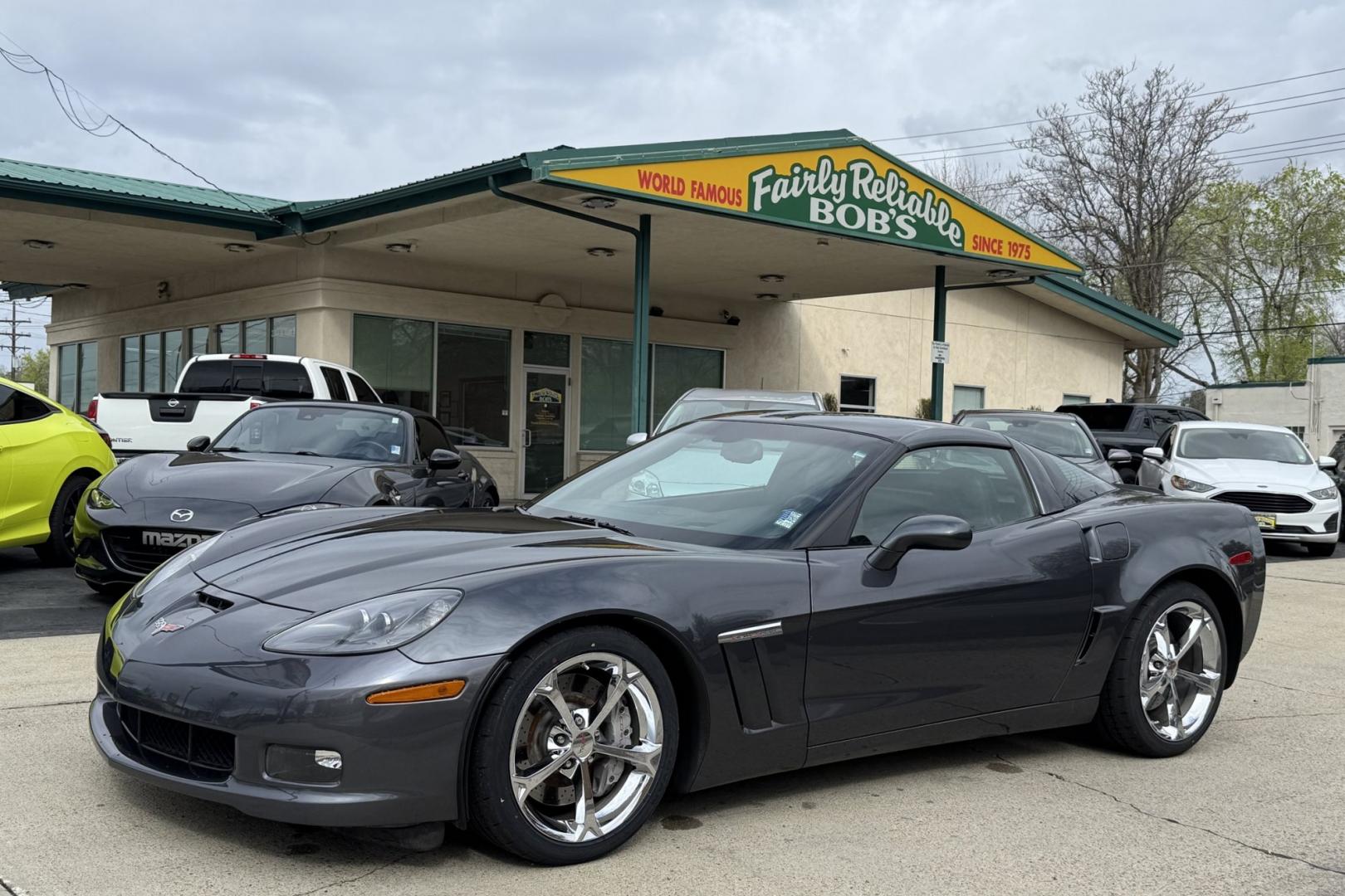 2011 Cyber Gray Metallic /Black Chevrolet Corvette 3LT (1G1YW2DW0B5) with an V8 6.2 Liter engine, Automatic 6 Speed transmission, located at 2304 W. Main St., Boise, ID, 83702, (208) 342-7777, 43.622105, -116.218658 - Stunning 3LT G/S With New Tires And Low Miles! - Photo#19
