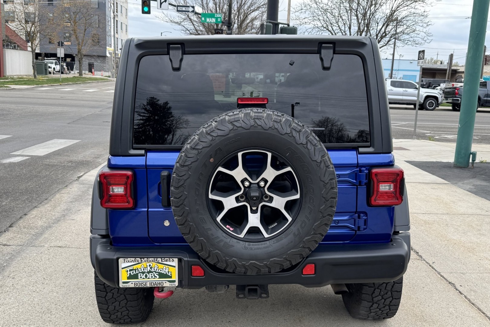 2018 Hydro Blue Pearl /Black Jeep Wrangler Unlimited Rubicon (1C4HJXFGXJW) with an V6 3.6 Liter engine, Automatic 8 Speed transmission, located at 2304 W. Main St., Boise, ID, 83702, (208) 342-7777, 43.622105, -116.218658 - Stunning And Capable Wrangler Rubicon! - Photo#2
