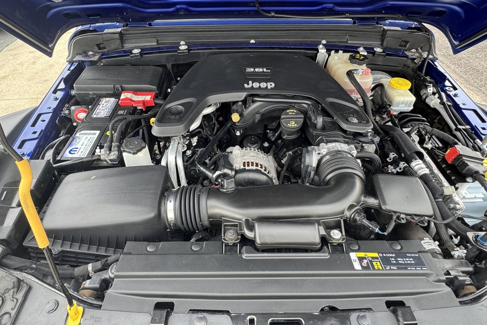 2018 Hydro Blue Pearl /Black Jeep Wrangler Unlimited Rubicon (1C4HJXFGXJW) with an V6 3.6 Liter engine, Automatic 8 Speed transmission, located at 2304 W. Main St., Boise, ID, 83702, (208) 342-7777, 43.622105, -116.218658 - Stunning And Capable Wrangler Rubicon! - Photo#18