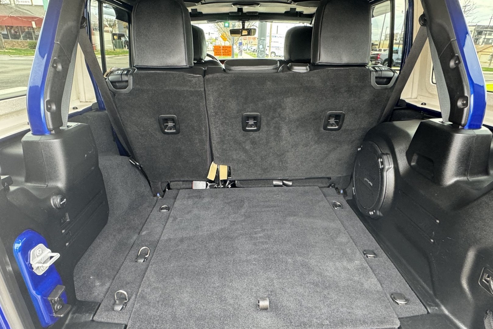 2018 Hydro Blue Pearl /Black Jeep Wrangler Unlimited Rubicon (1C4HJXFGXJW) with an V6 3.6 Liter engine, Automatic 8 Speed transmission, located at 2304 W. Main St., Boise, ID, 83702, (208) 342-7777, 43.622105, -116.218658 - Stunning And Capable Wrangler Rubicon! - Photo#21