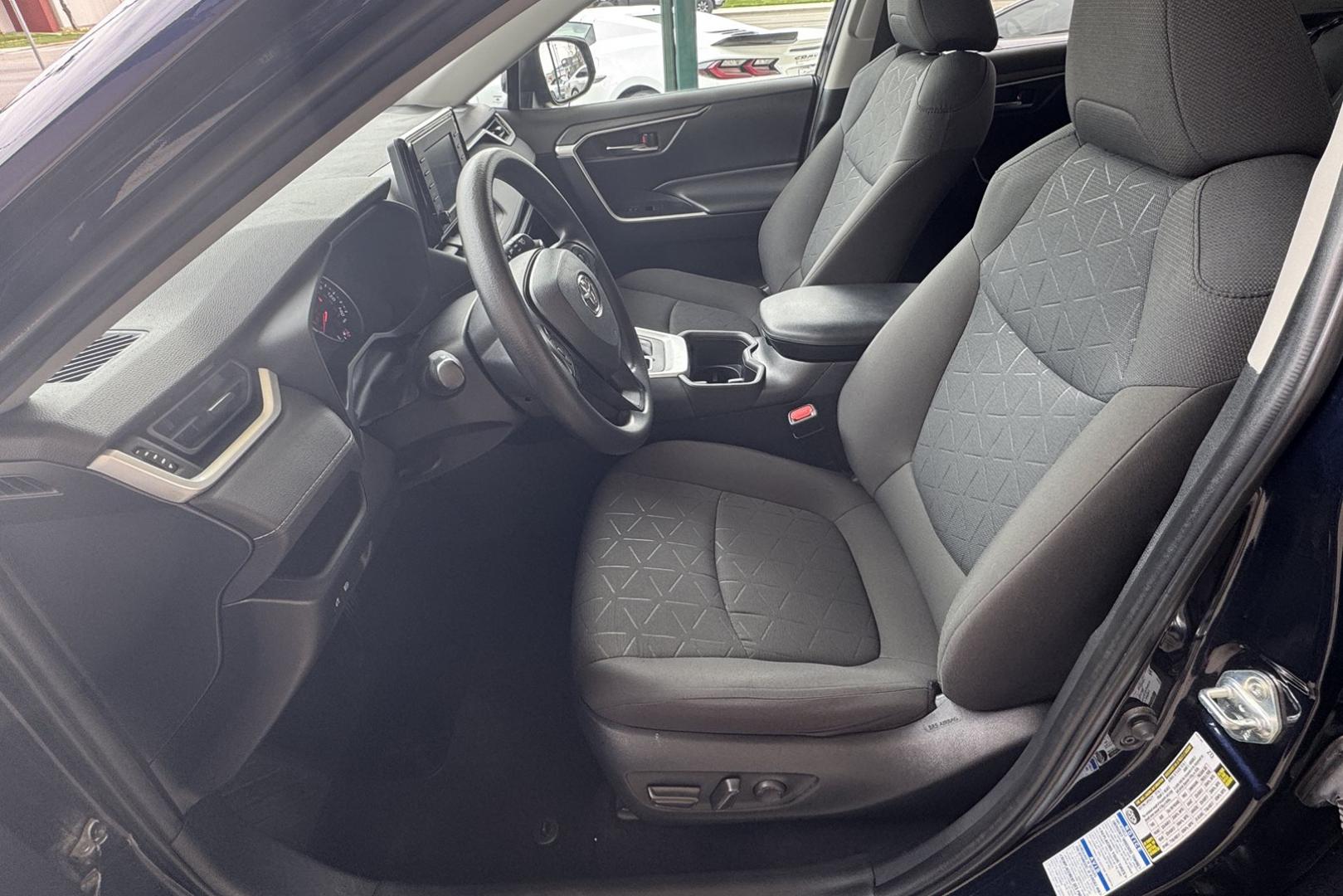 2022 Blue /Black Toyota RAV4 XLE (2T3P1RFV7NW) with an 4 Cyl 2.5 Liter engine, Automatic 8 Speed transmission, located at 2304 W. Main St., Boise, ID, 83702, (208) 342-7777, 43.622105, -116.218658 - All Wheel Drive RAV4! New Tires! Ready To Go! - Photo#6