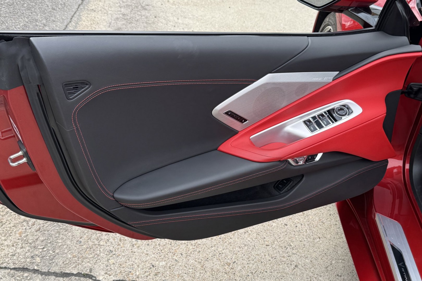 2021 Red Mist Metallic /Adrenaline Red/Black Chevrolet Corvette Stingray 3LT Z51 (1G1YC3D4XM5) with an V8 6.2 Liter engine, Automatic 8 Speed transmission, located at 2304 W. Main St., Boise, ID, 83702, (208) 342-7777, 43.622105, -116.218658 - Stunning, Highly Optioned C8 Convertible With Lift! - Photo#4