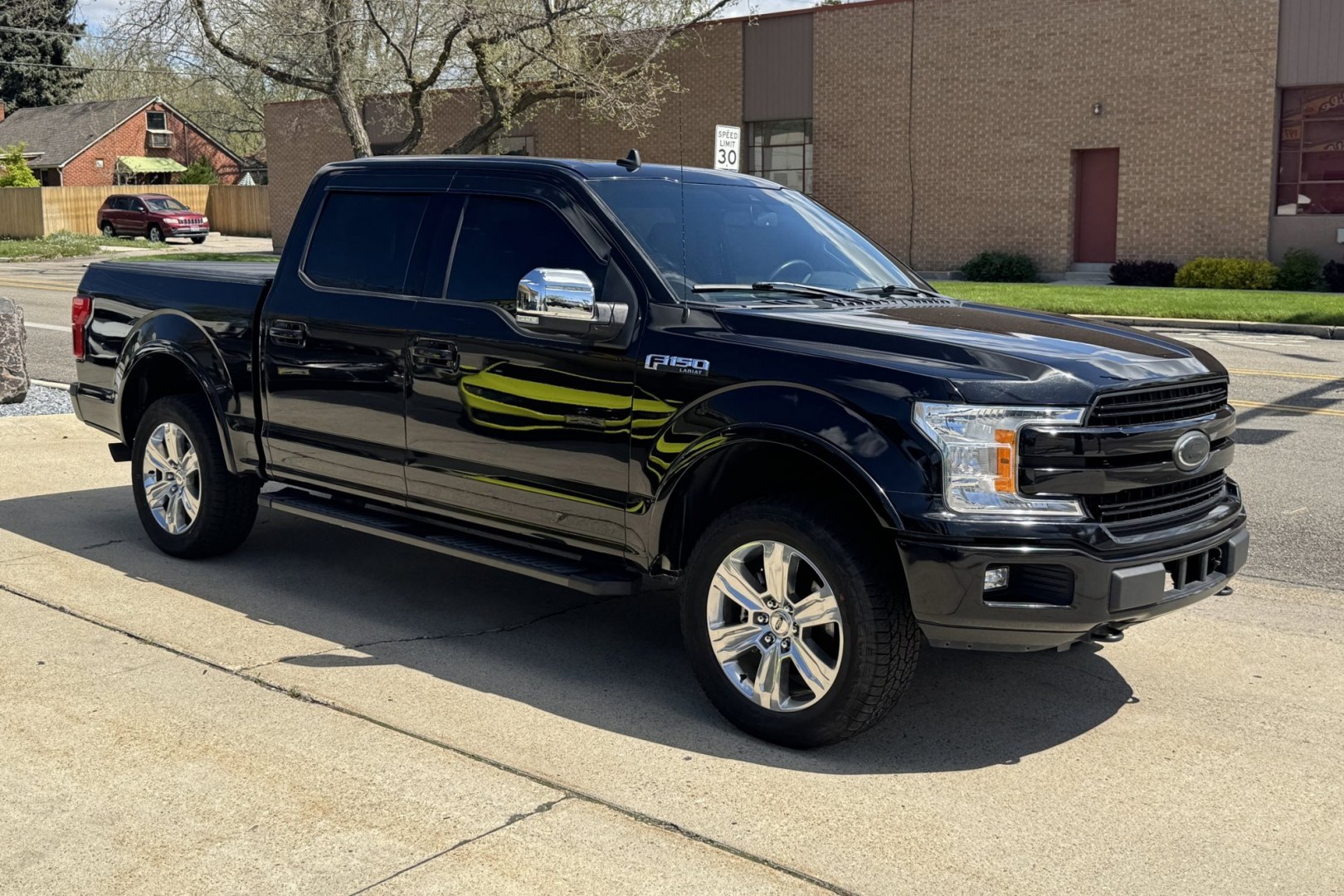 2019 Black /Black Ford F-150 Lariat (1FTEW1E57KK) with an V8 5.0 Liter engine, Automatic 10 Speed transmission, located at 2304 W. Main St., Boise, ID, 83702, (208) 342-7777, 43.622105, -116.218658 - Nicely Optioned And Ready To Go! - Photo#2