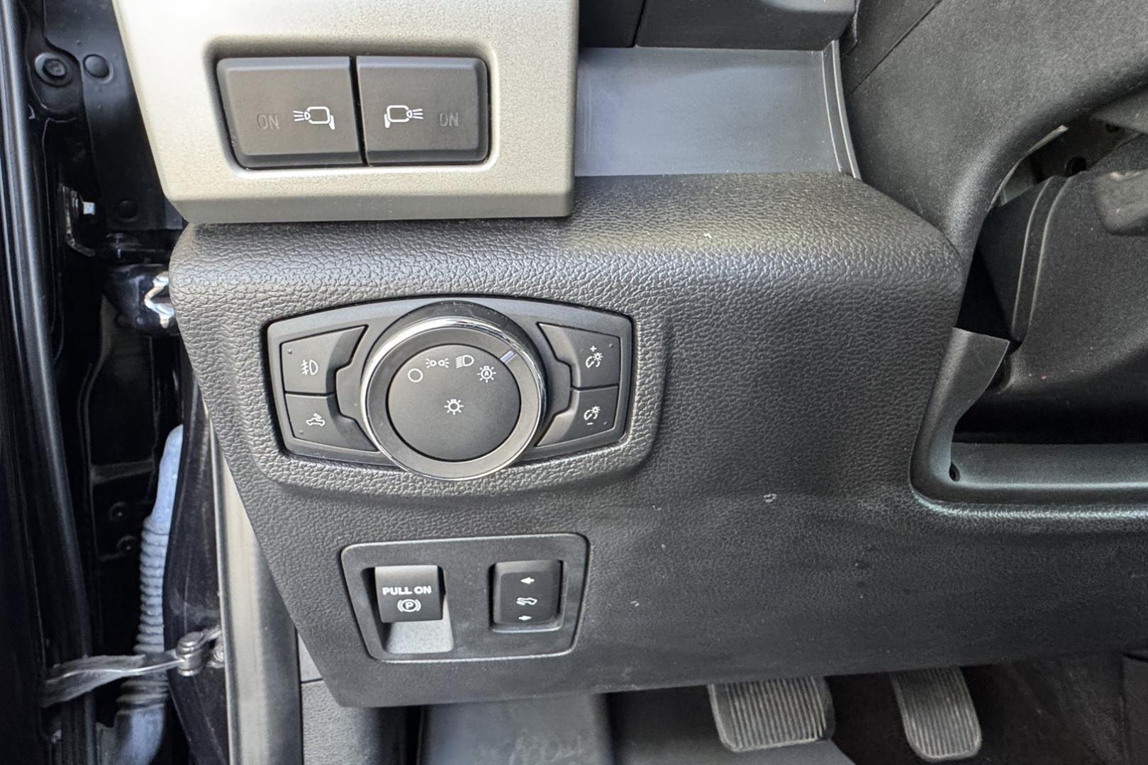 2019 Black /Black Ford F-150 Lariat (1FTEW1E57KK) with an V8 5.0 Liter engine, Automatic 10 Speed transmission, located at 2304 W. Main St., Boise, ID, 83702, (208) 342-7777, 43.622105, -116.218658 - Nicely Optioned And Ready To Go! - Photo#10