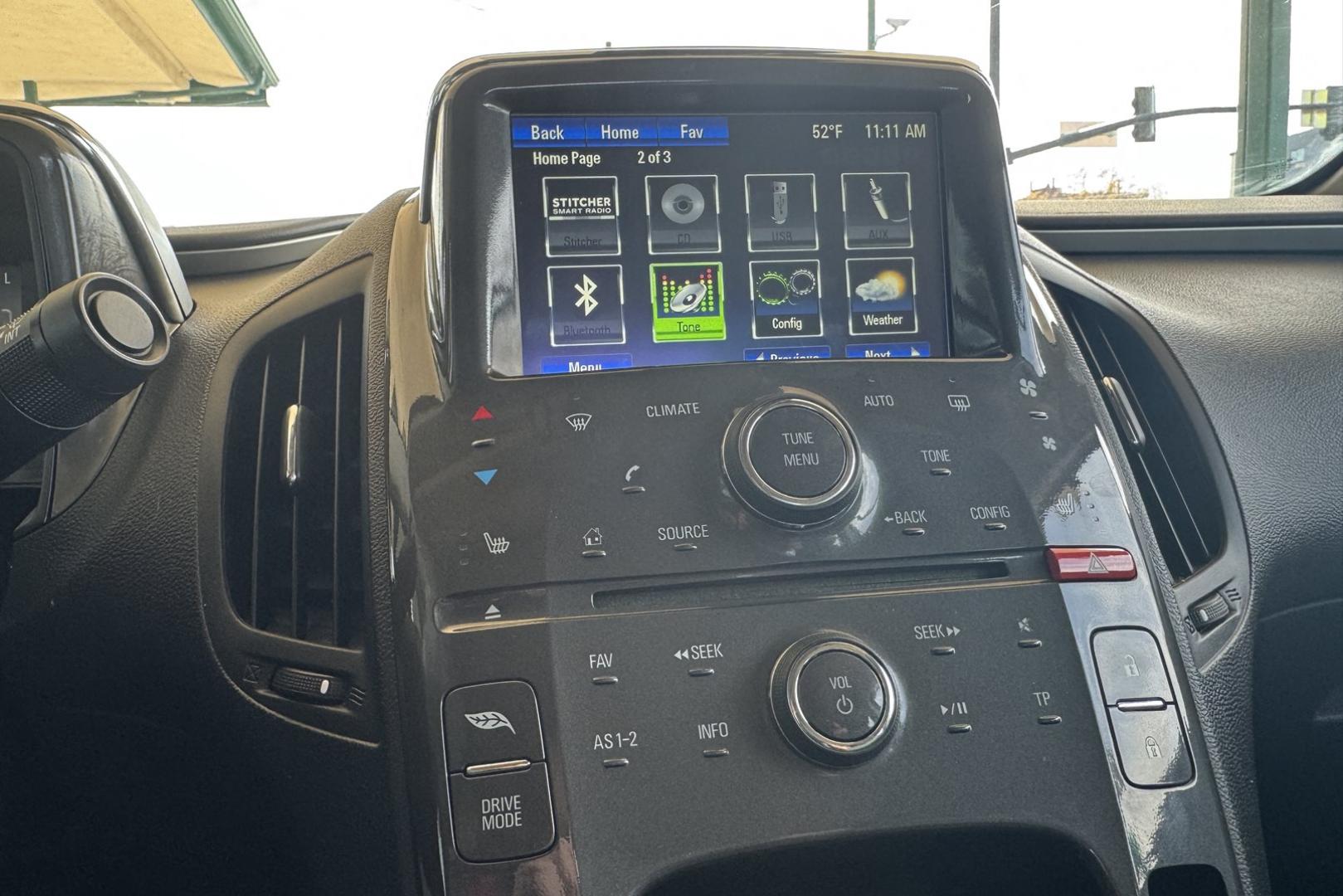 2013 Gray /Black Chevrolet Volt Premium (1G1RF6E48DU) with an 4 Cyl 1.4 Liter Hybrid engine, Automatic transmission, located at 2304 W. Main St., Boise, ID, 83702, (208) 342-7777, 43.622105, -116.218658 - Great Commuter Cars! Backup Camera, Heated Seats And More! - Photo#6