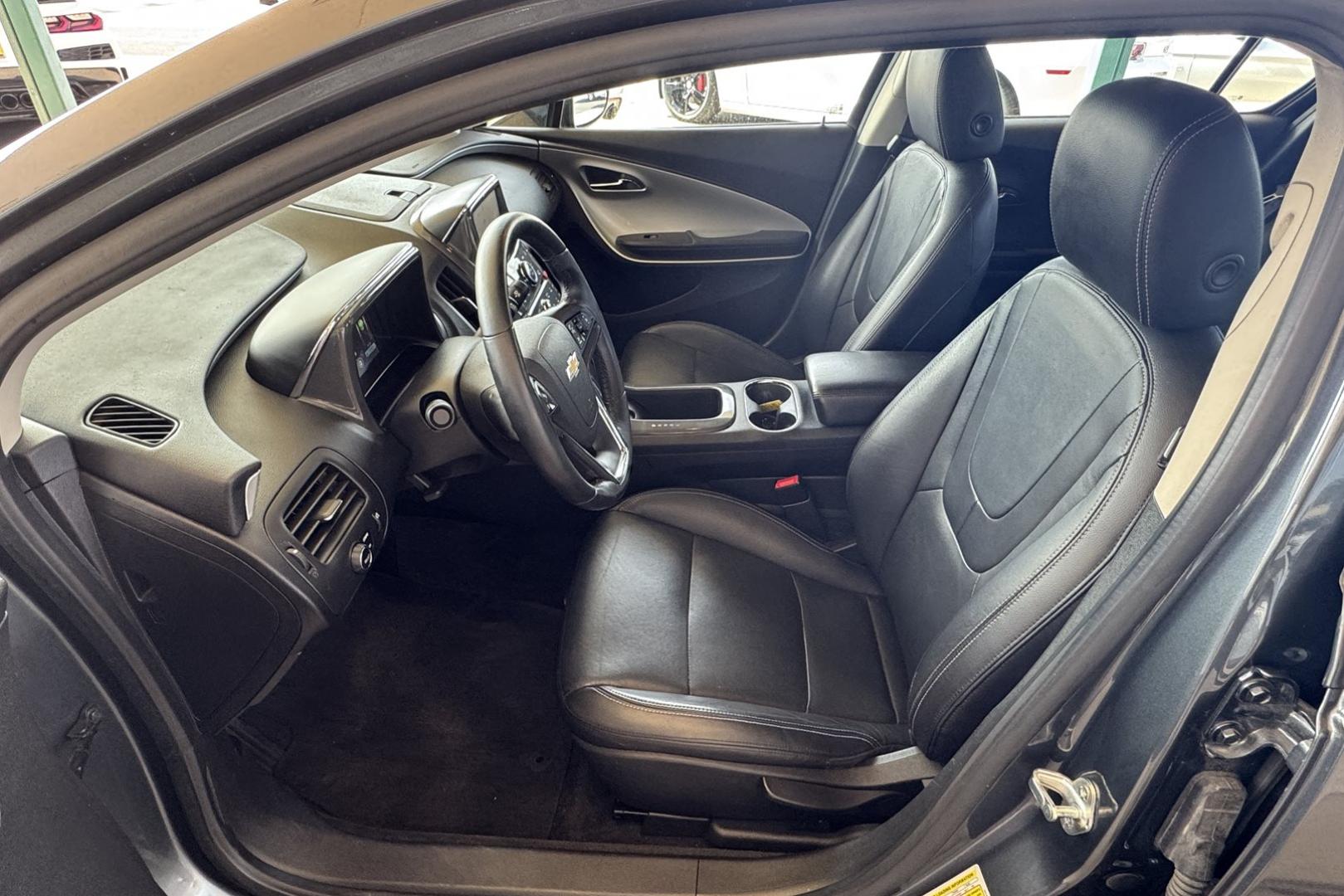 2013 Gray /Black Chevrolet Volt Premium (1G1RF6E48DU) with an 4 Cyl 1.4 Liter Hybrid engine, Automatic transmission, located at 2304 W. Main St., Boise, ID, 83702, (208) 342-7777, 43.622105, -116.218658 - Great Commuter Cars! Backup Camera, Heated Seats And More! - Photo#11