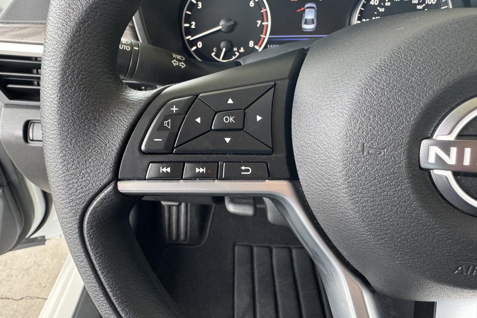 2025 White /Black Nissan Altima SV (1N4BL4DVXSN) with an 4 Cyl 2.5 Liter engine, Automatic transmission, located at 2304 W. Main St., Boise, ID, 83702, (208) 342-7777, 43.622105, -116.218658 - Remaining Factory Warranty! Loaded With Safety Features Too! - Photo#6