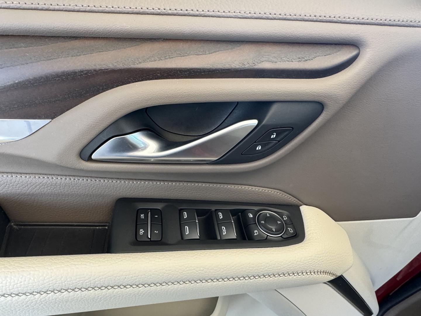 2022 Cayenne Red /Teak/Light Shale GMC Yukon Denali (1GKS2DKL4NR) with an V8 6.2 Liter engine, Automatic 10 Speed transmission, located at 2304 W. Main St., Boise, ID, 83702, (208) 342-7777, 43.622105, -116.218658 - Stunning 1 Owner, Idaho Owned Denali! - Photo#17