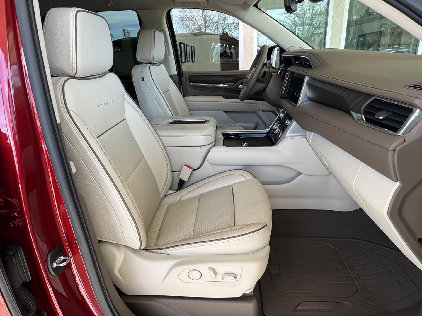 2022 Cayenne Red /Teak/Light Shale GMC Yukon Denali (1GKS2DKL4NR) with an V8 6.2 Liter engine, Automatic 10 Speed transmission, located at 2304 W. Main St., Boise, ID, 83702, (208) 342-7777, 43.622105, -116.218658 - Stunning 1 Owner, Idaho Owned Denali! - Photo#28