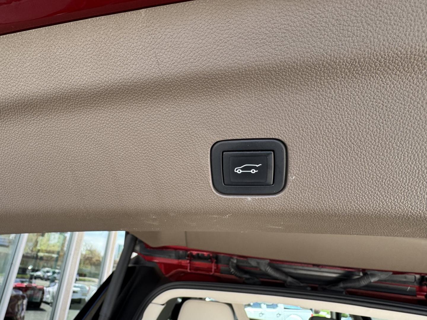 2022 Cayenne Red /Teak/Light Shale GMC Yukon Denali (1GKS2DKL4NR) with an V8 6.2 Liter engine, Automatic 10 Speed transmission, located at 2304 W. Main St., Boise, ID, 83702, (208) 342-7777, 43.622105, -116.218658 - Stunning 1 Owner, Idaho Owned Denali! - Photo#31