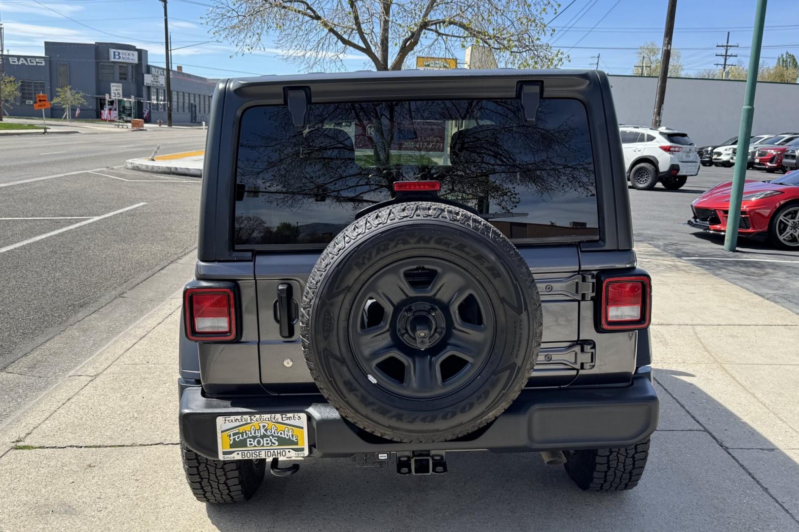 2018 Gray /Black Jeep Wrangler Unlimited Sport (1C4HJXDG1JW) with an V6 3.6 Liter engine, Automatic 8 Speed transmission, located at 2304 W. Main St., Boise, ID, 83702, (208) 342-7777, 43.622105, -116.218658 - Dinghy Tow Ready! - Photo#1