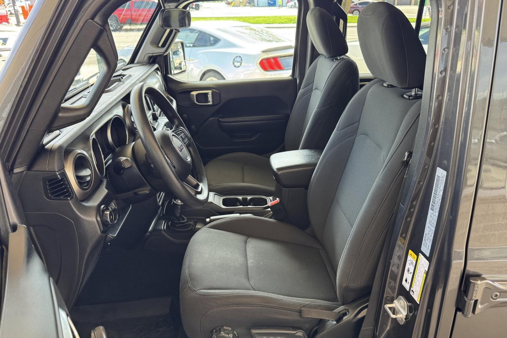 2018 Gray /Black Jeep Wrangler Unlimited Sport (1C4HJXDG1JW) with an V6 3.6 Liter engine, Automatic 8 Speed transmission, located at 2304 W. Main St., Boise, ID, 83702, (208) 342-7777, 43.622105, -116.218658 - Dinghy Tow Ready! - Photo#9
