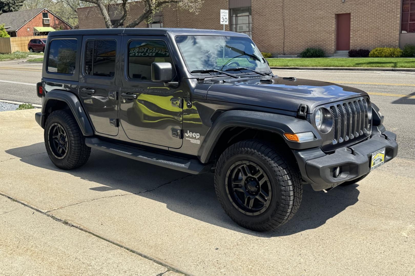 2018 Gray /Black Jeep Wrangler Unlimited Sport (1C4HJXDG1JW) with an V6 3.6 Liter engine, Automatic 8 Speed transmission, located at 2304 W. Main St., Boise, ID, 83702, (208) 342-7777, 43.622105, -116.218658 - Removable Hard Top! - Photo#2