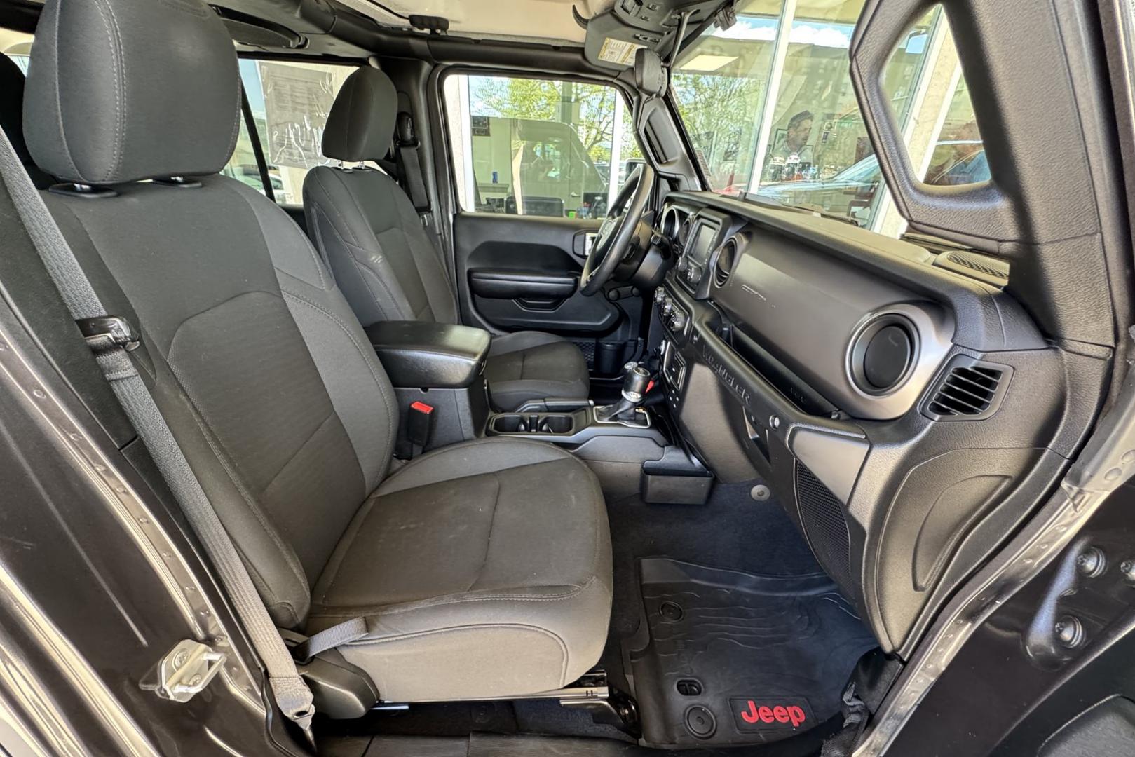 2018 Gray /Black Jeep Wrangler Unlimited Sport (1C4HJXDG1JW) with an V6 3.6 Liter engine, Automatic 8 Speed transmission, located at 2304 W. Main St., Boise, ID, 83702, (208) 342-7777, 43.622105, -116.218658 - Removable Hard Top! - Photo#14